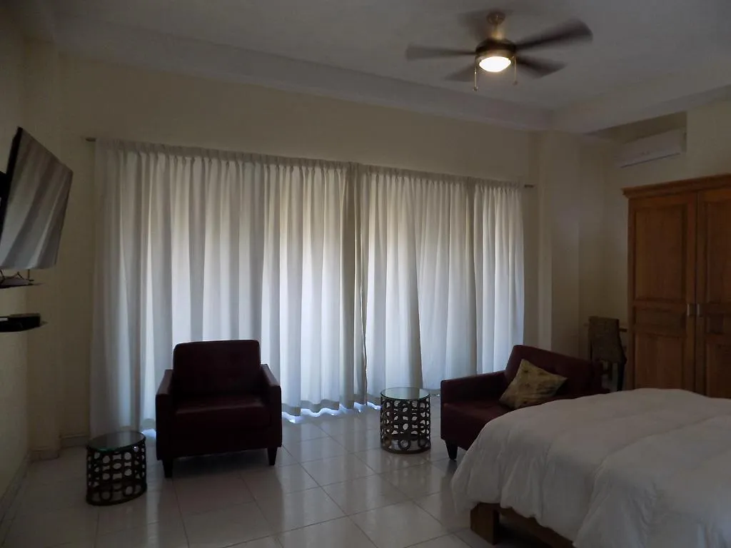 Pétionville Residences Talou 3*,  האיטי